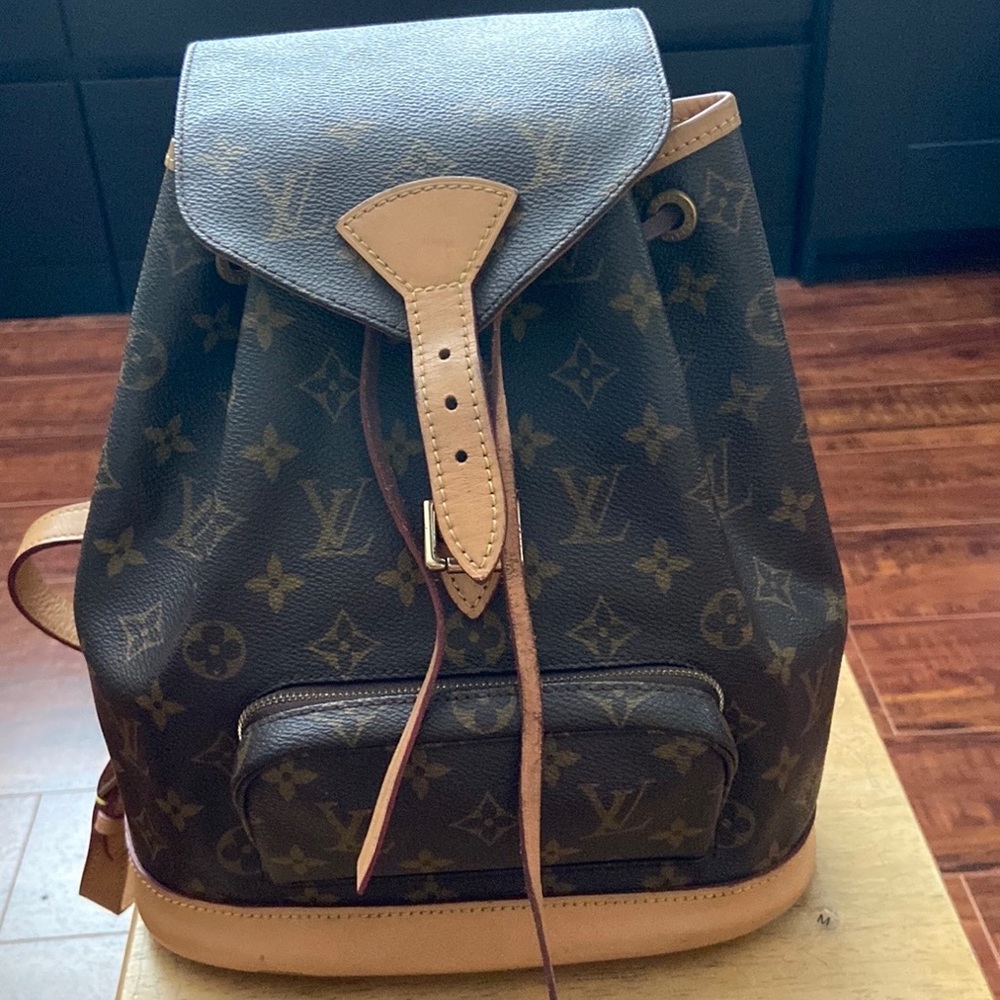 Louis Vuitton Montsouris  Backpack MM size